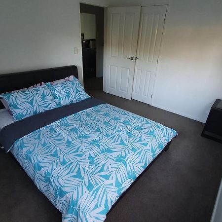 Stay In Valley Lower Hutt Extérieur photo