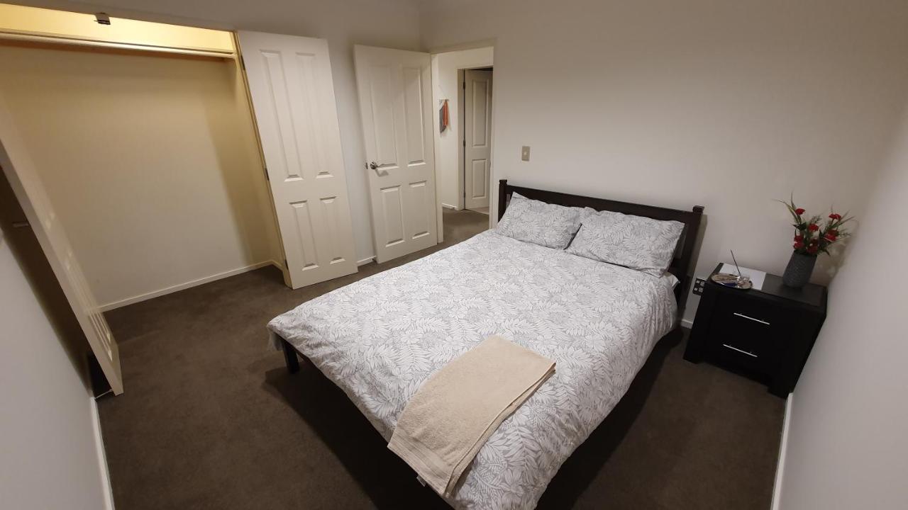 Stay In Valley Lower Hutt Extérieur photo
