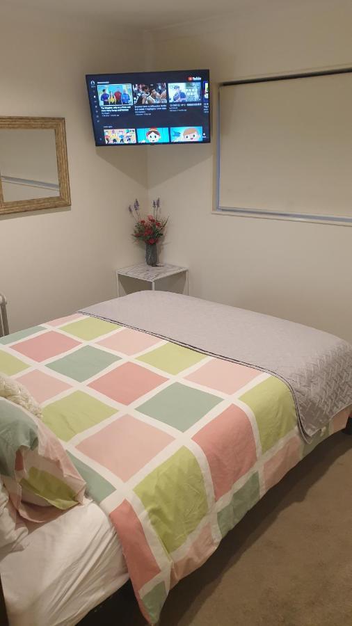 Stay In Valley Lower Hutt Extérieur photo