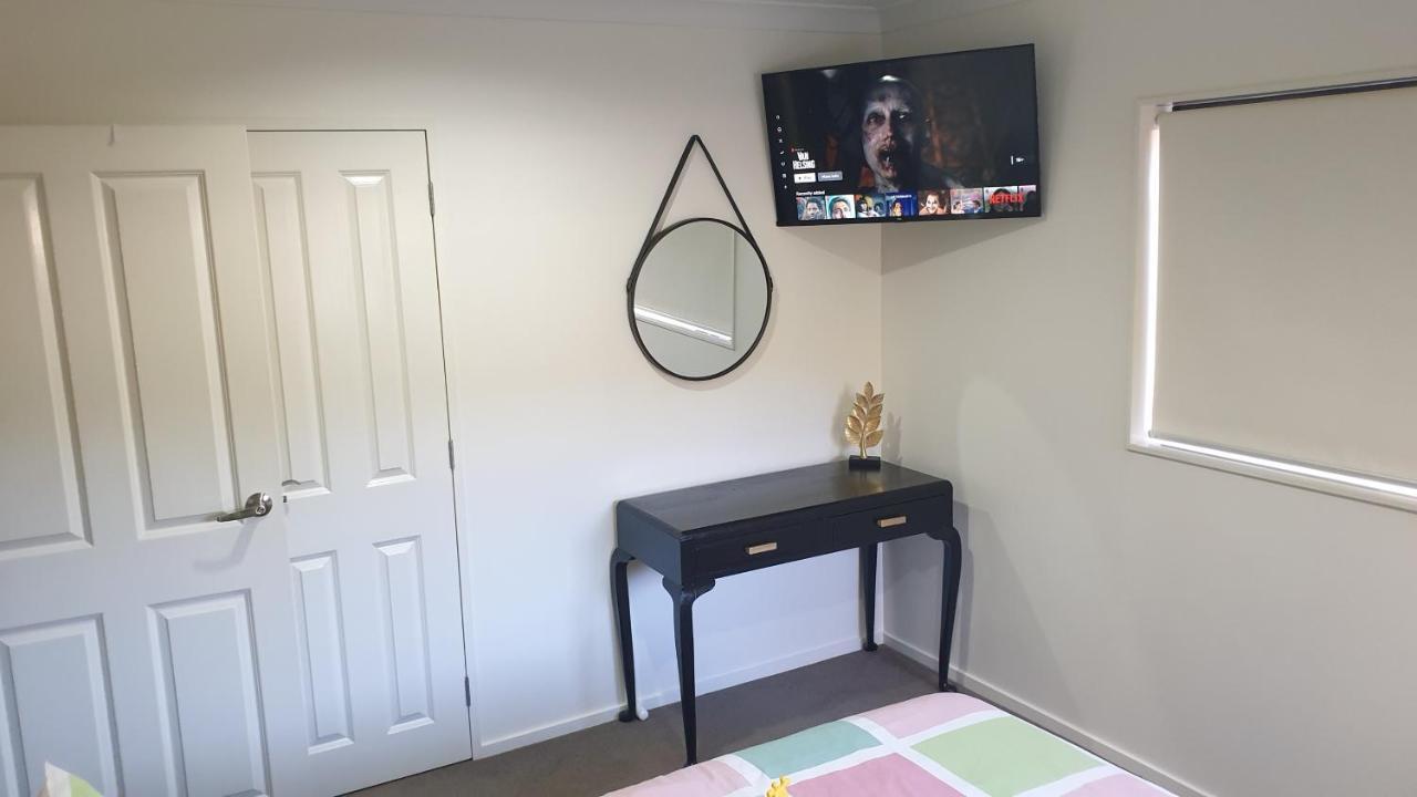 Stay In Valley Lower Hutt Extérieur photo